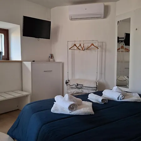 L' Infinito Dei Sassi Guest house