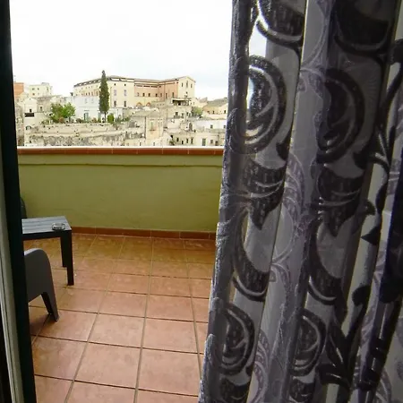 L' Infinito Dei Sassi 4*