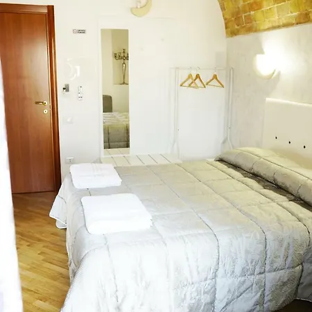 Guest house L' Infinito Dei Sassi *