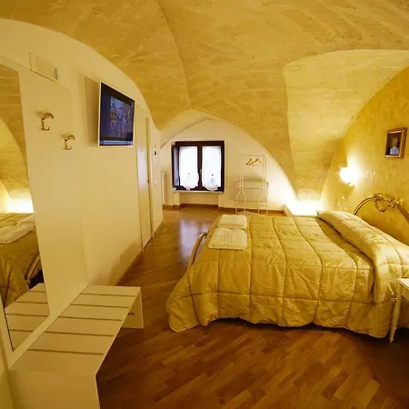 L' Infinito Dei Sassi Guest house