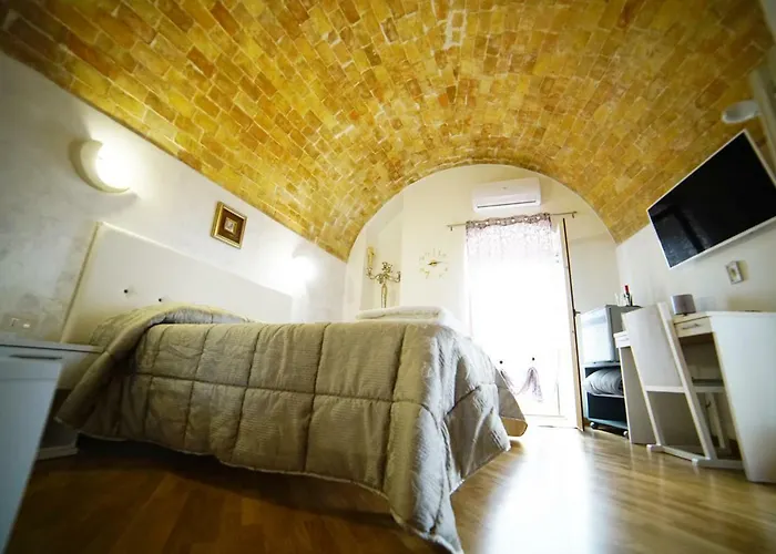 Guest house L' Infinito Dei Sassi 4*